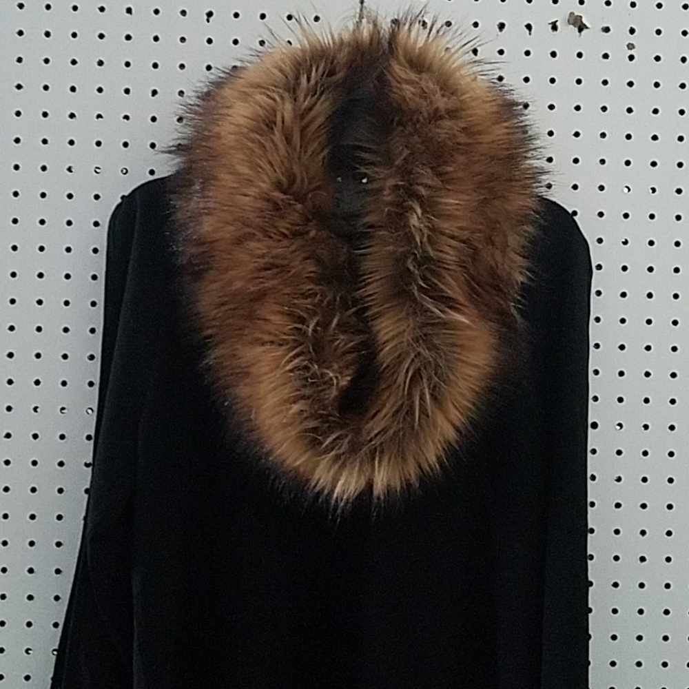 Loft fur cowl